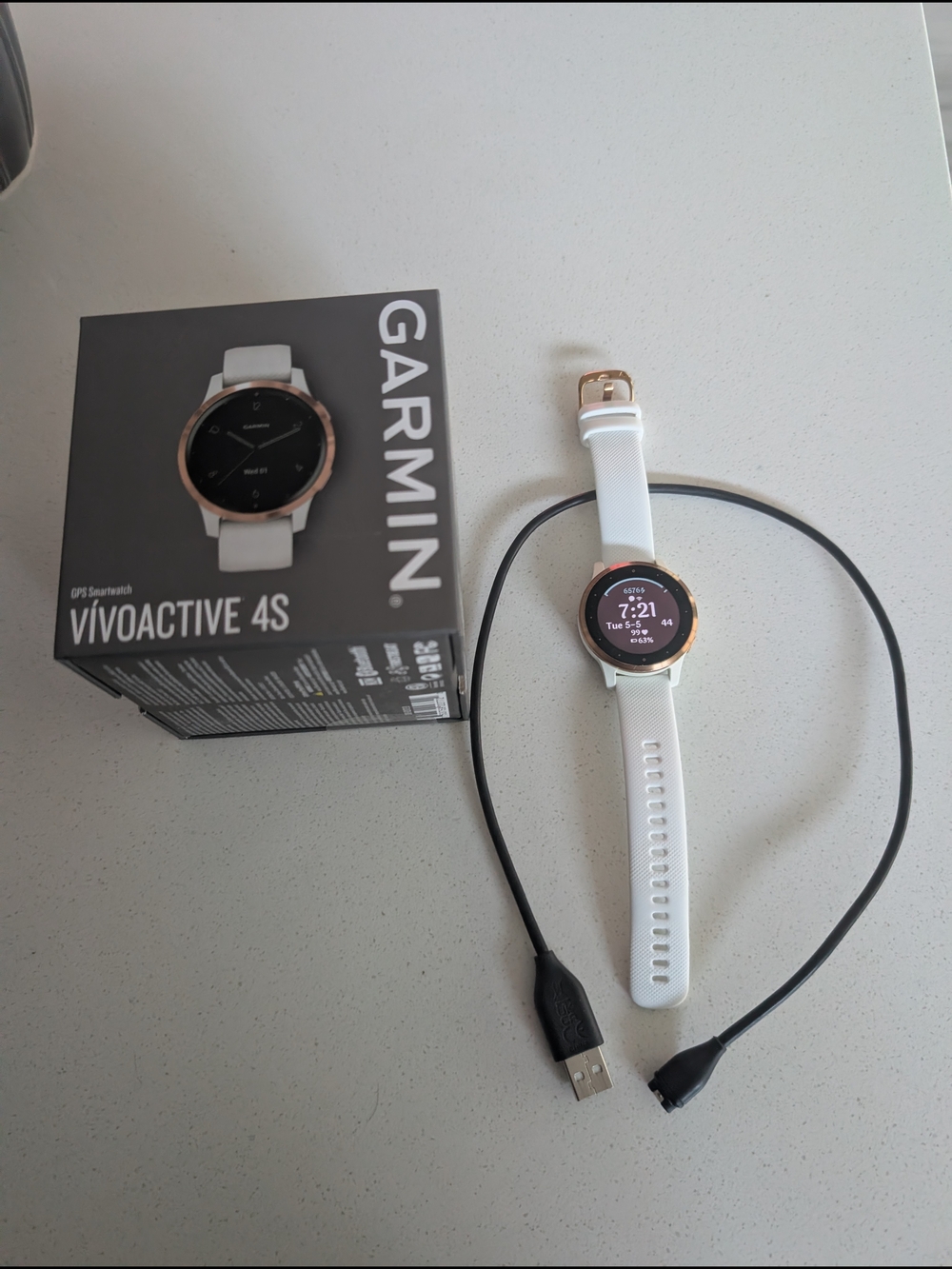 Garmin Vivoactive 4S GPS Smartwatch - White with Rose Gold